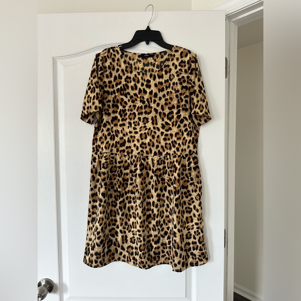 ASOS - Vero Moda oversize animal print smock dress - Size Medium